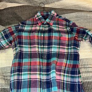 Ralph Lauren plaid pattern button down shirt. Size small